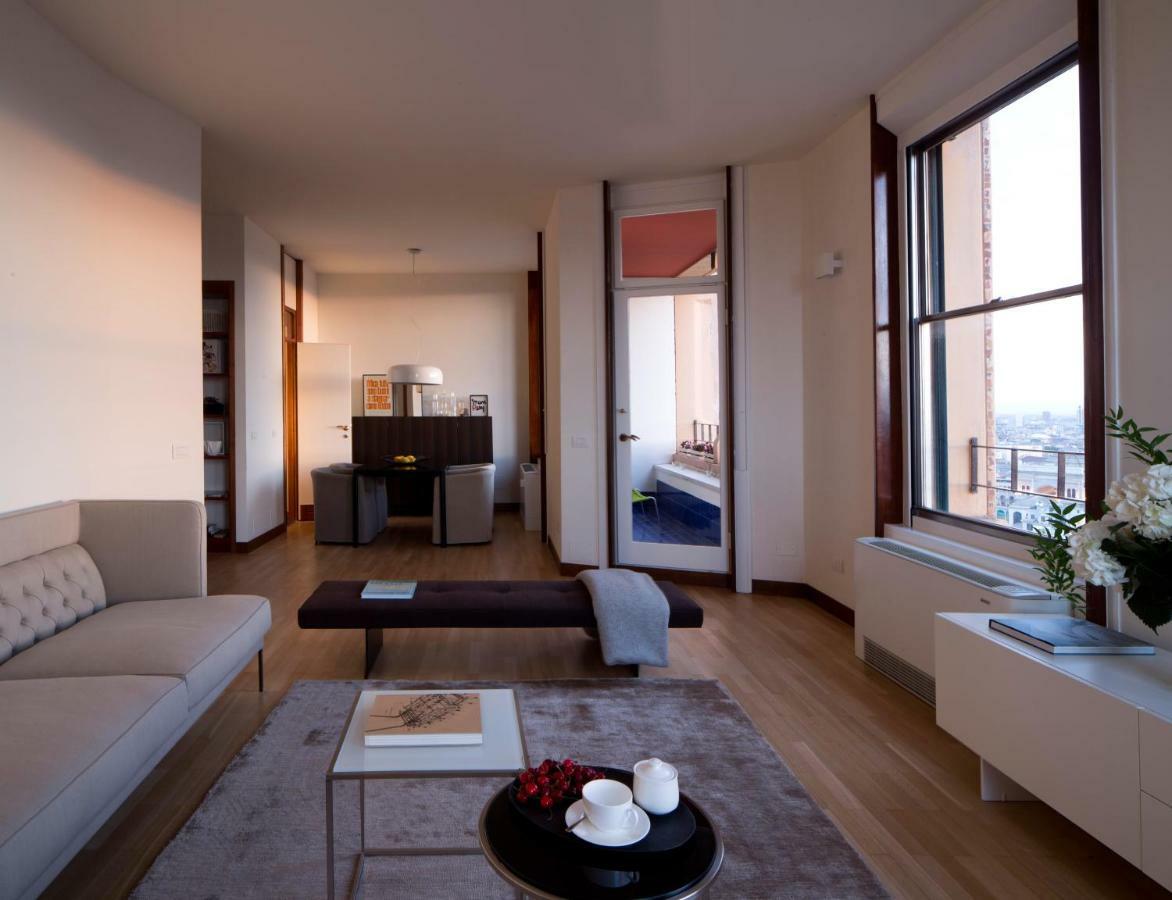 Domux Home Torre Velasca ミラノ エクステリア 写真