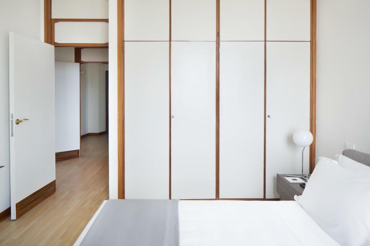 Domux Home Torre Velasca ミラノ エクステリア 写真