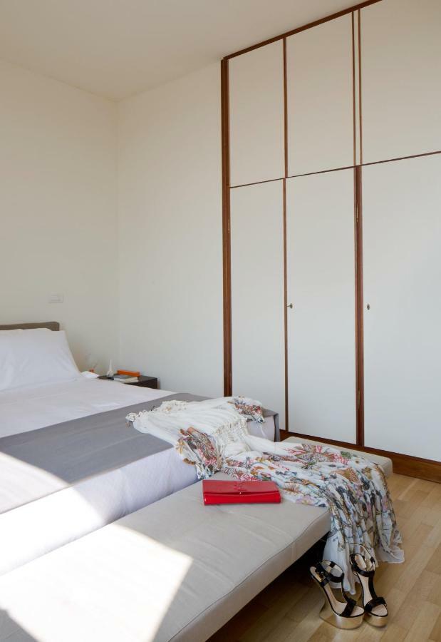 Domux Home Torre Velasca ミラノ エクステリア 写真