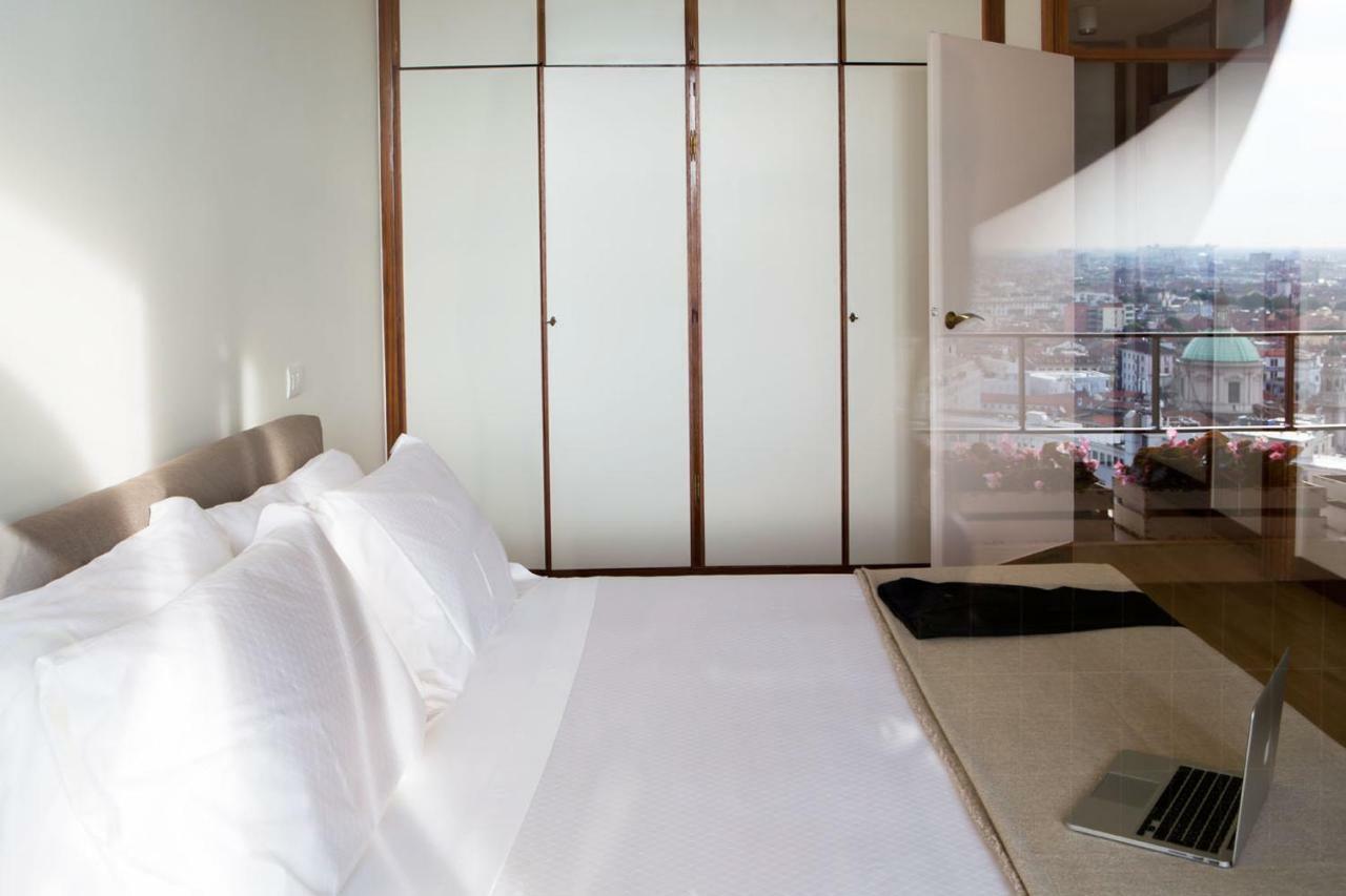 Domux Home Torre Velasca ミラノ エクステリア 写真