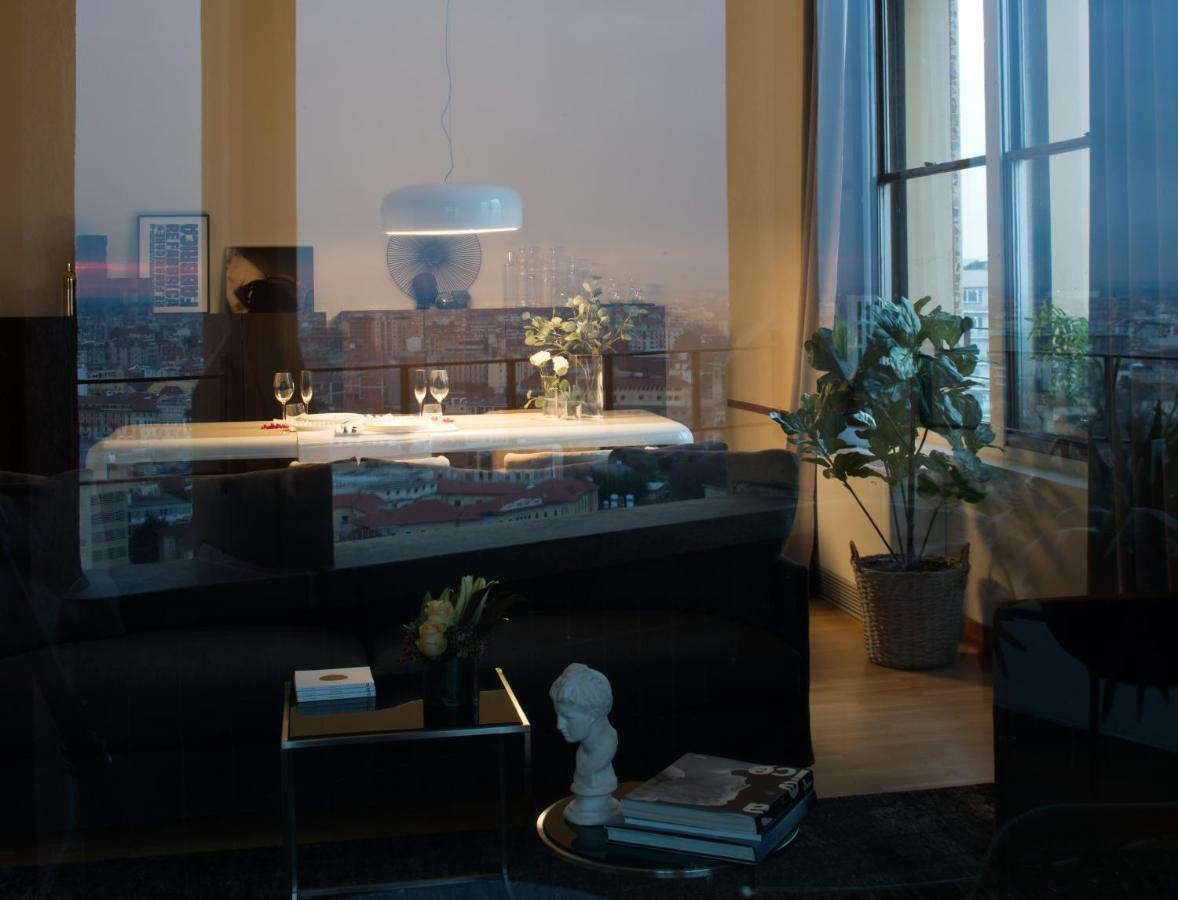 Domux Home Torre Velasca ミラノ エクステリア 写真